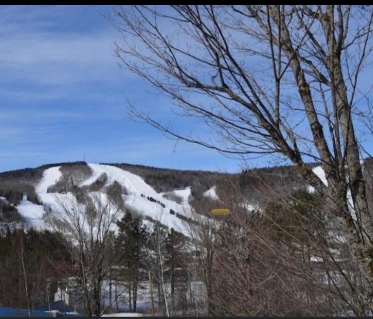 Condo Sur 2 Niveaux Avec Magnifique Vue Sur La Montagne Stoneham Dış mekan fotoğraf
